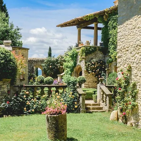 Gasthof Domaine La Lauren Avec Piscine Chauffee Et Jacuzzi Ferrassieres