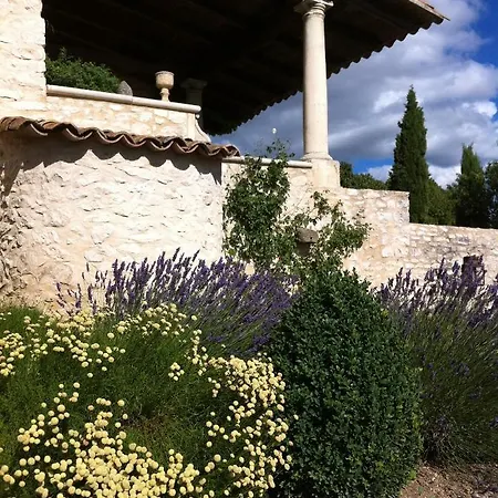 Domaine La Lauren Avec Piscine Chauffee Et Jacuzzi Guest house *