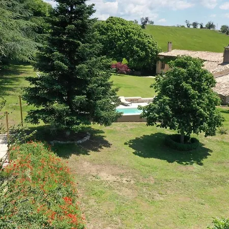 Domaine La Lauren Avec Piscine Chauffee Et Jacuzzi Ferrassieres
